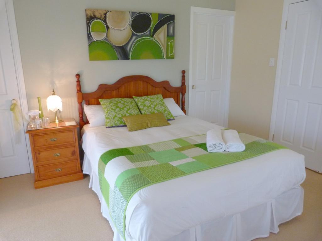 Grovely House Bed & Breakfast Stanthorpe Room photo