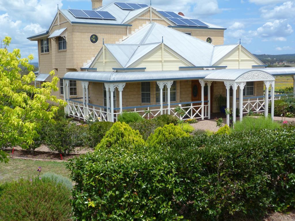 Grovely House Bed & Breakfast Stanthorpe Exterior photo